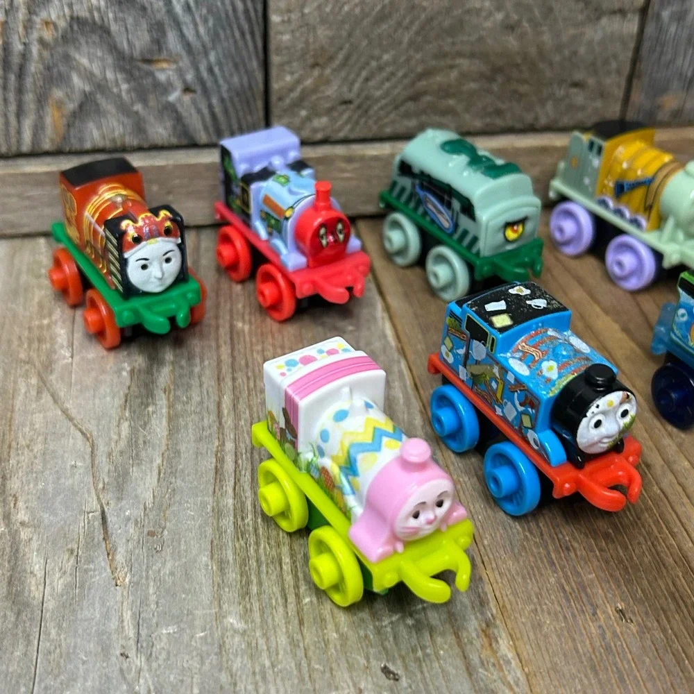 Thomas & Friends Minis 18 Train Engine Lot TMNT SpongeBob Light Up